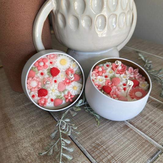 Strawberries + Daisies Candle
