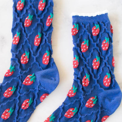 Retro Strawberry Casual Socks: Pink/Strawberry