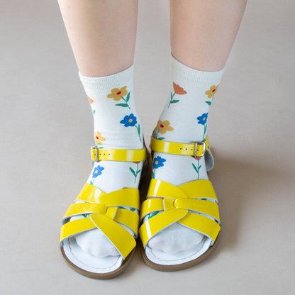 Cream Flower Casual Socks